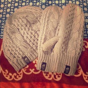 SOLD!! North Face Hat and Gloves